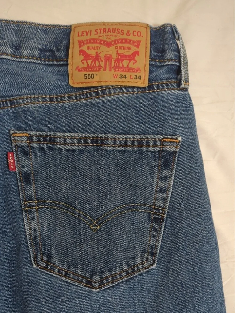Levi’s Men’s 550 Relaxed Fit Jeans, Color Medium Stonewash Size 34x34